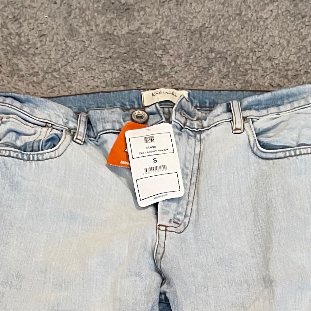 Jeans - Picture 3 of 3